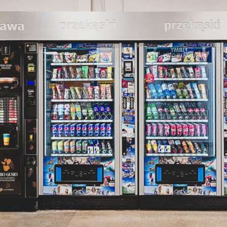 ściana vendingowa maszyny i automaty vendingowe